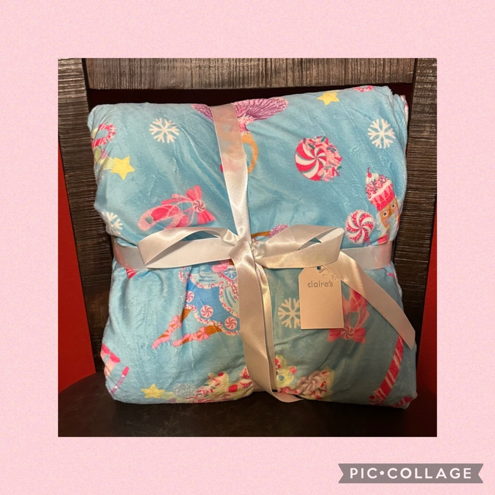 Claire’s Christmas Nutcracker Sherpa Blanket